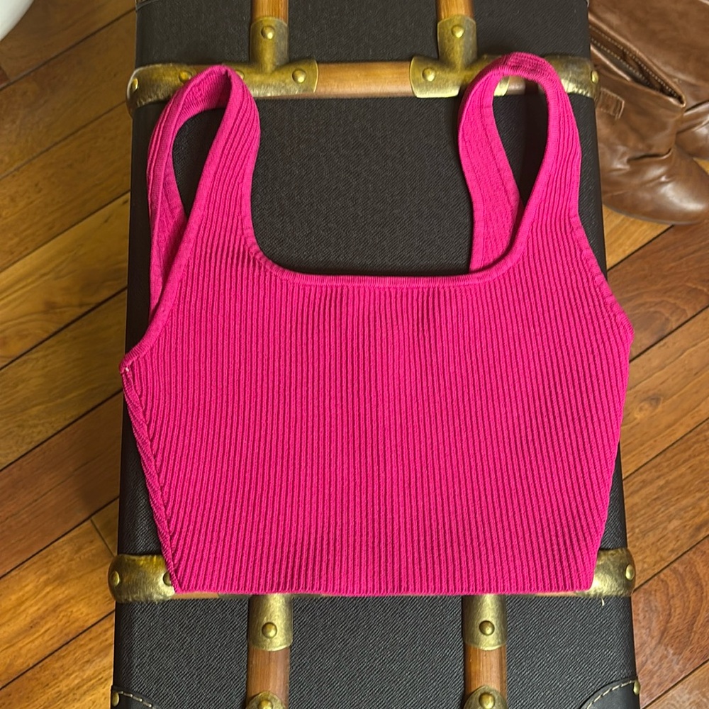 Aritzia Babaton Hot Pink Ribbed Knit Top